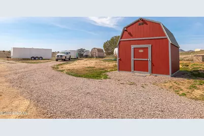 1285 W Kings Court, Paulden, AZ 86334 - Photo 12