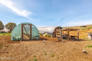 1285 W Kings Ct, Paulden, AZ 86334 - Photo 14