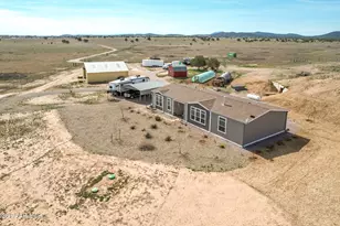 1285 W Kings Ct, Paulden, AZ 86334 - Photo 18