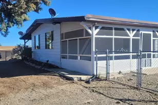 1056 N Swiss St, Dewey-Humboldt, AZ 86327 - Photo 6