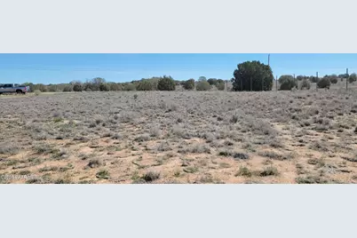 25310 N Enid Drive, Paulden, AZ 86334 - Photo 4