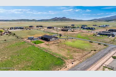 12830 N Porter Camp Trail, Prescott Valley, AZ 86315 - Photo 40