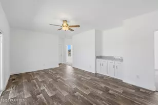 4070 Heavens Lgt Ln, Dewey-Humboldt, AZ 86329 - Photo 8