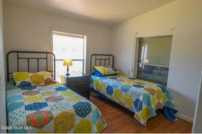 42449 N Spooky Owl Trail, Seligman, AZ 86337 - Photo 14