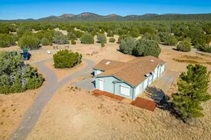 42449 N Spooky Owl Trl, Seligman, AZ 86337 - Photo 2