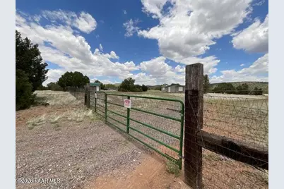 42449 N Spooky Owl Trail, Seligman, AZ 86337 - Photo 18