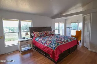 42449 N Spooky Owl Trl, Seligman, AZ 86337 - Photo 10