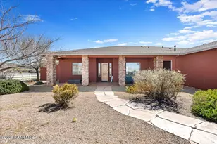 10687 E Claire Ridge Cir, Prescott Valley, AZ 86315 - Photo 2