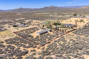 33 S Jay Bird Ln, Dewey-Humboldt, AZ 86327 - Photo 8