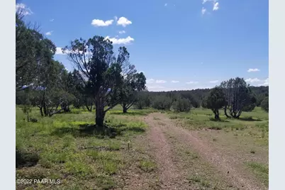 1550 W Joseph Drive, Ash Fork, AZ 86320 - Photo 2