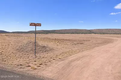 000 Fort Rock Road, Seligman, AZ 86337 - Photo 2