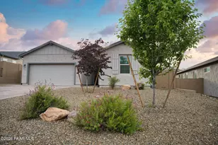 576 Whistle Stop Rd, Clarkdale, AZ 86324 - Photo 1