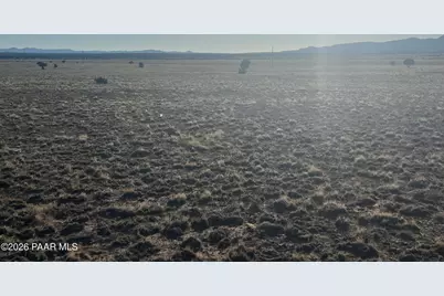 293 Arizona Rd Western Portion, Ash Fork, AZ 86320 - Photo 4