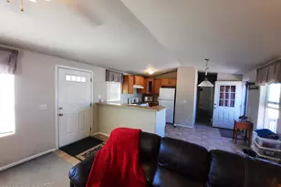 37500 W Bullet Rd, Seligman, AZ 86337 - Photo 6