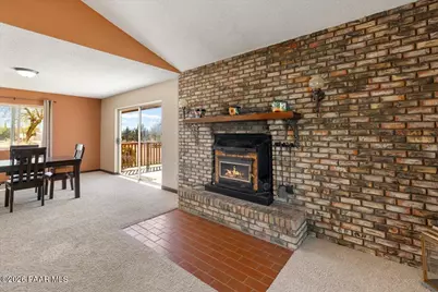 25325 N Naples Street, Paulden, AZ 86334 - Photo 8