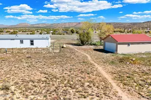 805 W Eleanor Rd, Paulden, AZ 86334 - Photo 18