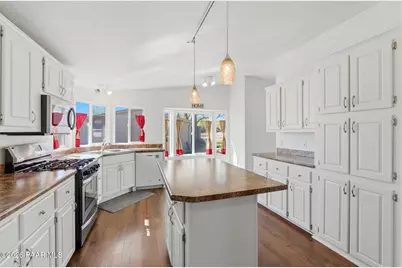2923 N Kings Highway East, Prescott Valley, AZ 86314 - Photo 14