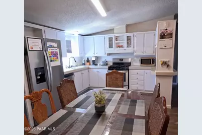 27585 W El Oro Drive, Seligman, AZ 86337 - Photo 8