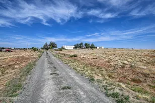 7610 N Lawrence Ln, Prescott Valley, AZ 86315 - Photo 36