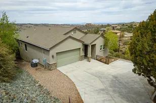 239 Point of View, Prescott, AZ 86303 - Photo 2