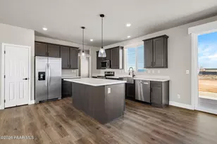 576 N Sioux Dr, Chino Valley, AZ 86323 - Photo 4