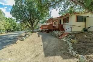 81 Oakmont St, Prescott, AZ 86305 - Photo 2