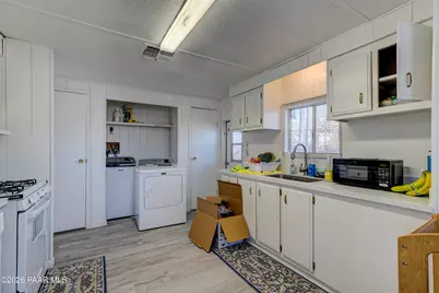 3190 Willow Drive, Prescott, AZ 86301 - Photo 12