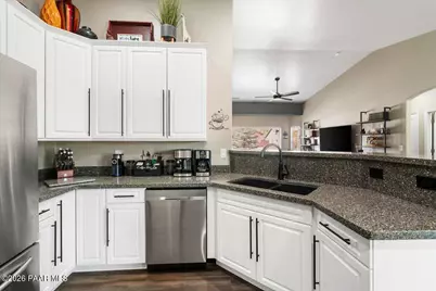 4521 N Reston Place, Prescott Valley, AZ 86314 - Photo 8