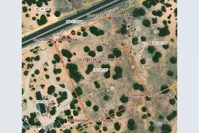 25935 W Fort Rock Road, Seligman, AZ 86337 - Photo 1