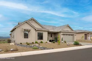 1147 S Lakeview Dr, Prescott, AZ 86301 - Photo 2