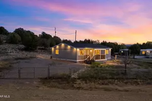 25555 N Emery Dr, Paulden, AZ 86334 - Photo 16