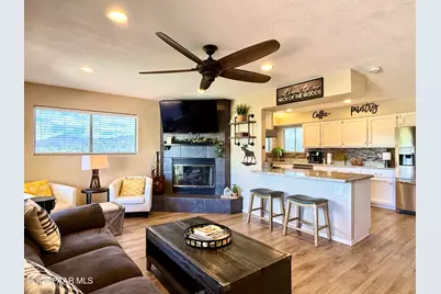 4871 Butterfly Drive #320, Prescott, AZ 86301 - Photo 12