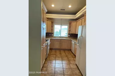 873 N Old Chisholm Trail #A, Dewey-Humboldt, AZ 86327 - Photo 2