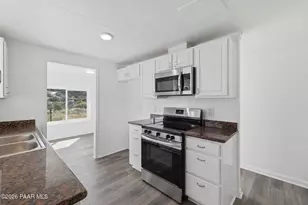 14560 E Wagon Wheel Dr, Dewey-Humboldt, AZ 86327 - Photo 12