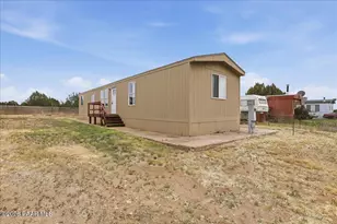 25415 N Cedar Dr, Paulden, AZ 86334 - Photo 2