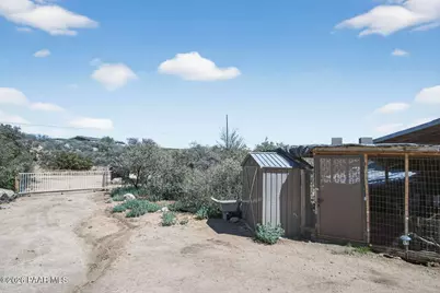 500 N Old Coach Trail, Dewey-Humboldt, AZ 86327 - Photo 10