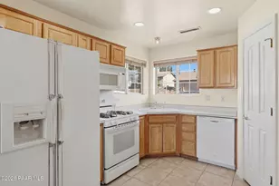7388 E Scenic Way, Prescott Valley, AZ 86315 - Photo 10