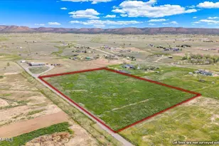 26235 N Stagecoach Pass, Paulden, AZ 86334 - Photo 1