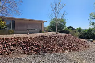 10075 E Dapple Grey Trail, Dewey-Humboldt, AZ 86327 - Photo 2