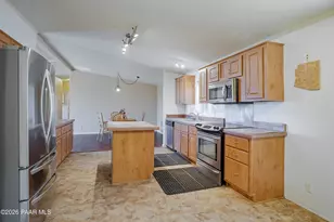 11800 E Henderson Rd, Dewey-Humboldt, AZ 86327 - Photo 8