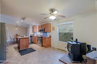 11800 E Henderson Road, Dewey-Humboldt, AZ 86327 - Photo 10