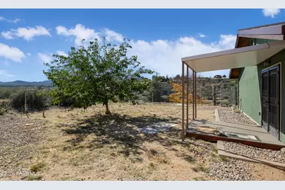 18059 S Country Club Drive, Peeples Valley, AZ 86332 - Photo 38