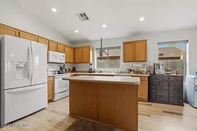 7454 E Shepherd Hill Lane, Prescott Valley, AZ 86315 - Photo 10