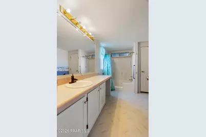 12085 E Pepper Tree Way, Dewey-Humboldt, AZ 86327 - Photo 18
