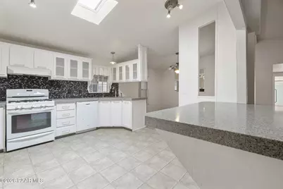 12085 E Pepper Tree Way, Dewey-Humboldt, AZ 86327 - Photo 10