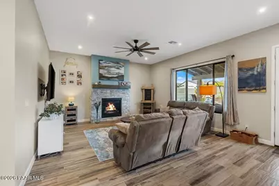4878 N Glasgow Place, Prescott Valley, AZ 86314 - Photo 12