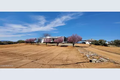 8910 S Highway 89, Wilhoit, AZ 86332 - Photo 1