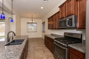 926 N Gomez St, Dewey-Humboldt, AZ 86327 - Photo 2