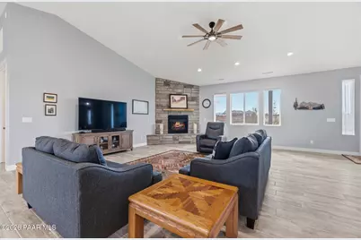 10337 N High Plains Trail, Prescott Valley, AZ 86315 - Photo 4