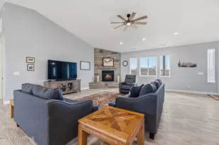 10337 N High Plains Trail, Prescott Valley, AZ 86315 - Photo 4